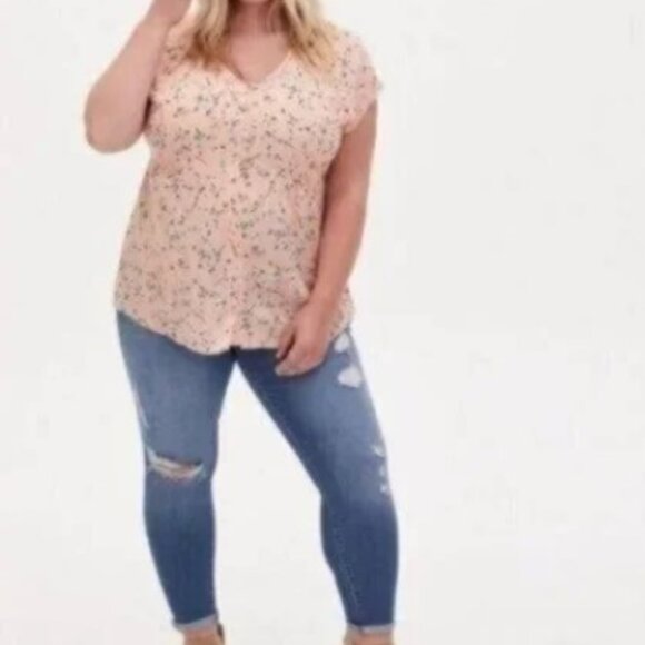 76-28 Torrid Peach Fit and Flare Challis Button Front Top Size 0 (12, L) - Picture 2 of 10